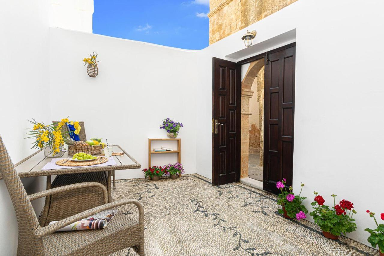 Villa Dafni - Lindos Eksteriør billede